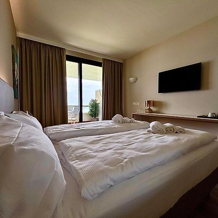 Hotel Aquila D'Oro Desenzano Desenzano del Garda Esterno foto