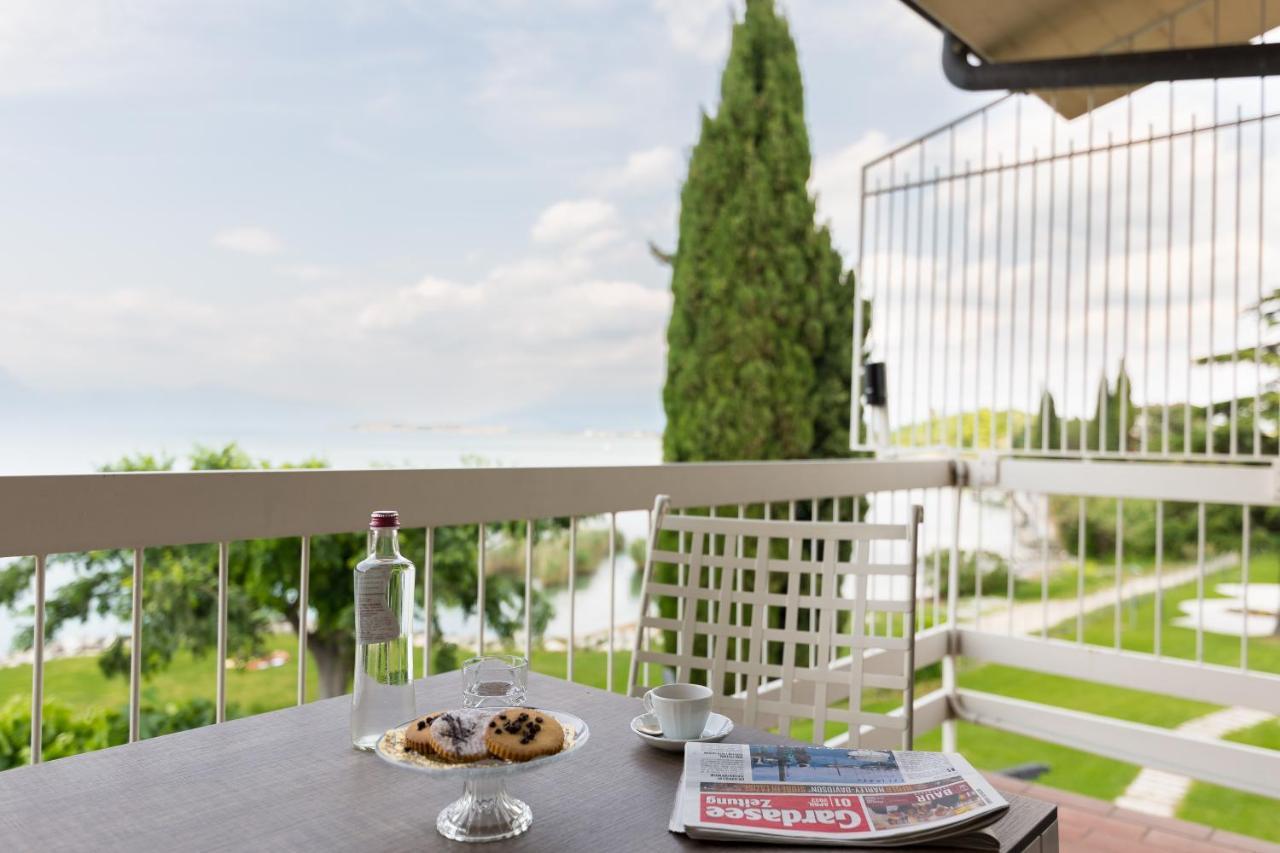 Hotel Aquila D'Oro Desenzano Desenzano del Garda Esterno foto