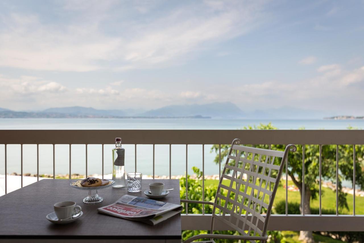 Hotel Aquila D'Oro Desenzano Desenzano del Garda Esterno foto