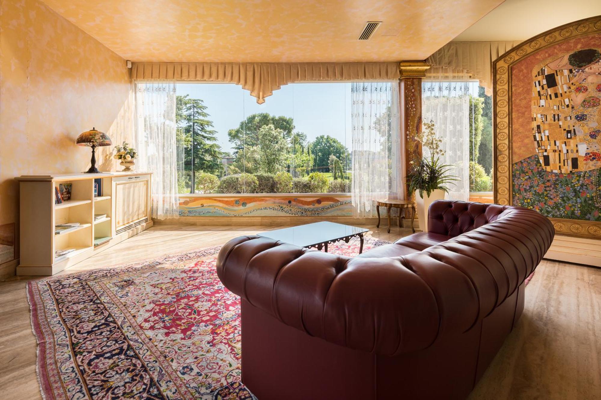 Hotel Aquila D'Oro Desenzano Desenzano del Garda Esterno foto